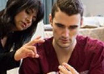 Peer support important for men in accelerated nursing degree programs
