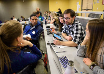 WSU Health Sciences students learn team approach to opioid addiction